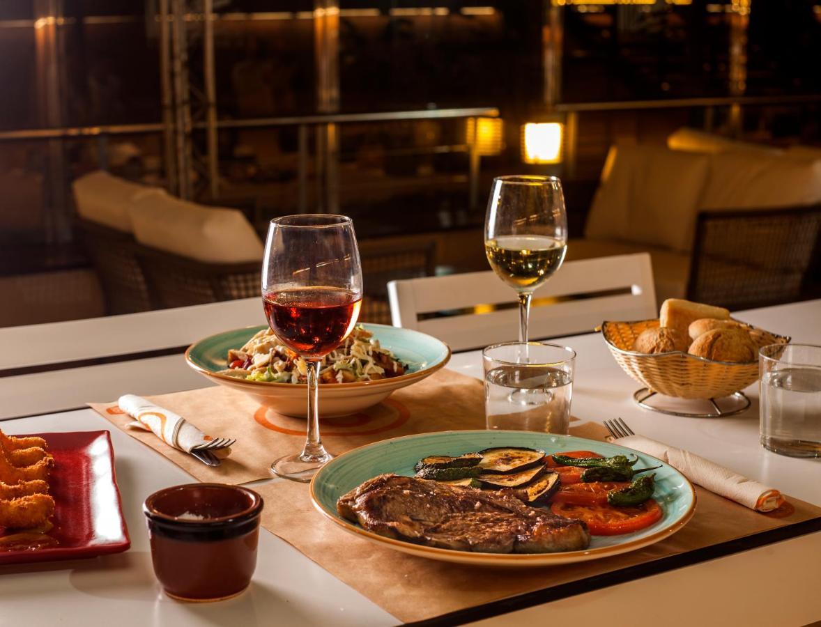 Hotel Monterrey Roses By Pierre & Vacances Bagian luar foto